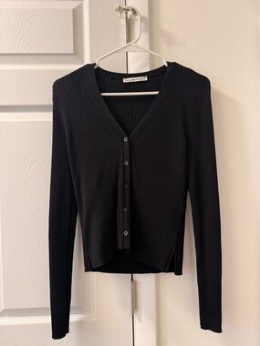 Abercrombie & Fitch Black Ribbed V‑Neck Button Cardigan